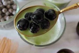 How to Cook Tapioca Pearls For Bubble Tea (Brown Sugar Boba)