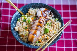 Hibachi Fried Rice Recipe Benihana (With Chicken)